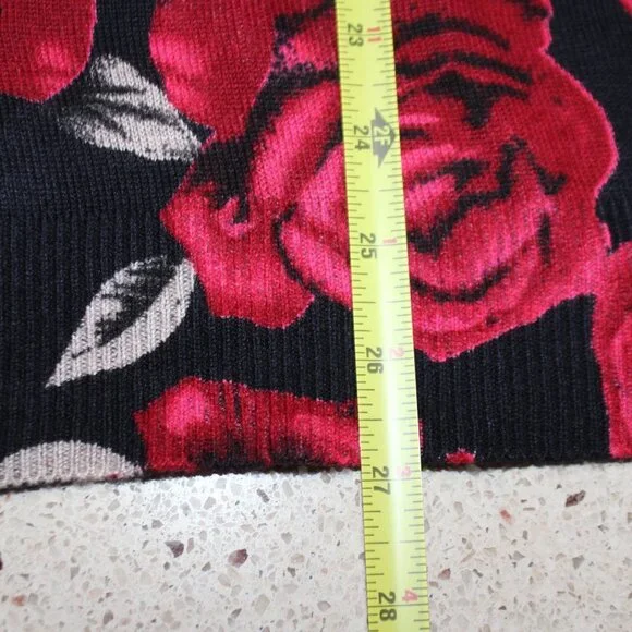 Rebecca Malone Woman Red and Tan Roses on a Black Crew Neck Sweater - Picture 12 of 14